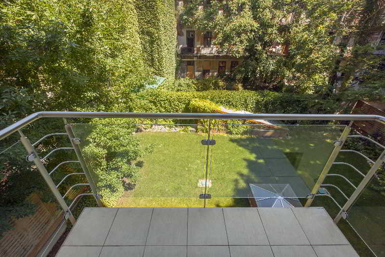 Others 5, Prater Residence, Budapesti