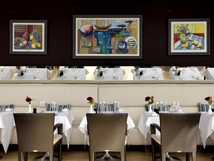 Food & Drinks 5, The Bristol Hotel, Gurgaon