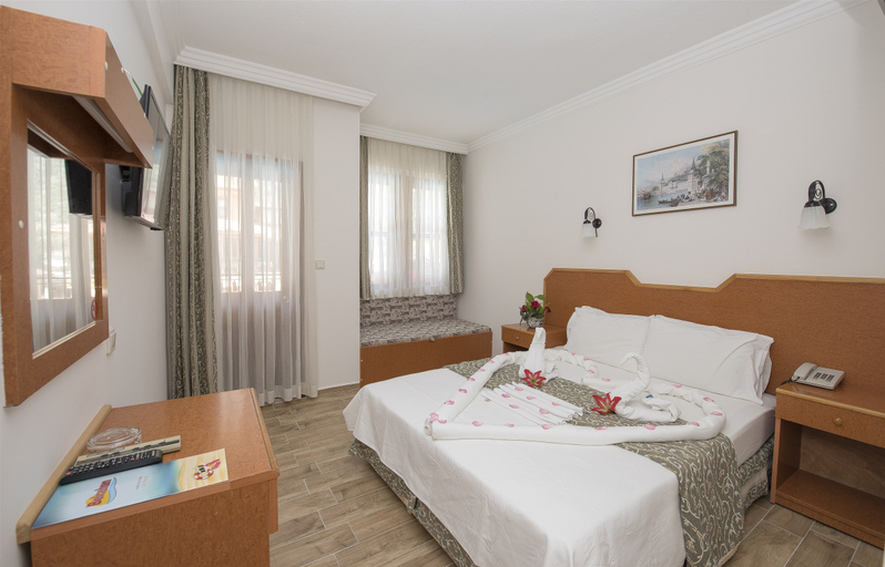 Bedroom 3, Belcehan Beach Hotel, Fethiye