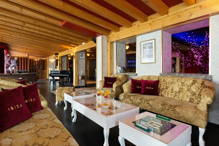 Public Area 5, Madame Vacances Hôtel Ibiza, Isère