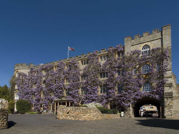 Exterior & Views 4, The Castle at Taunton, Somerset