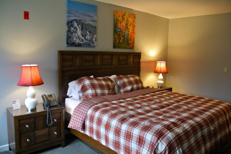 Bedroom 3, Killington Center Inn & Suites, Rutland