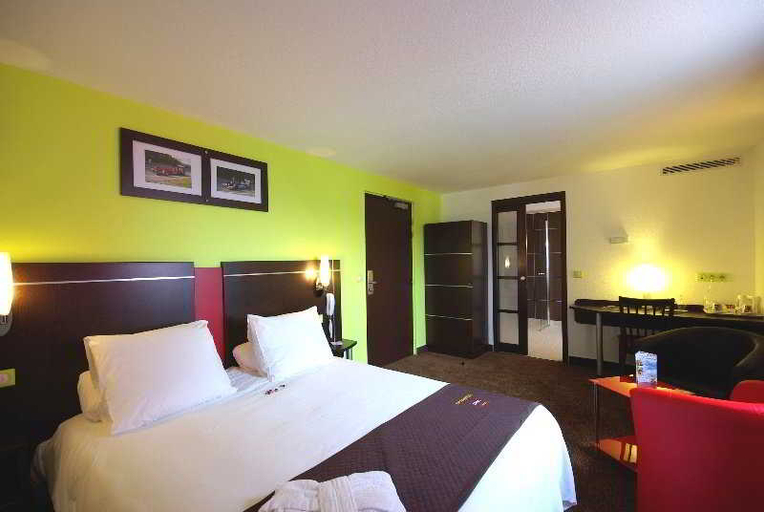Bedroom 3, Golden Tulip Roissy Saint Witz, Val-d'Oise