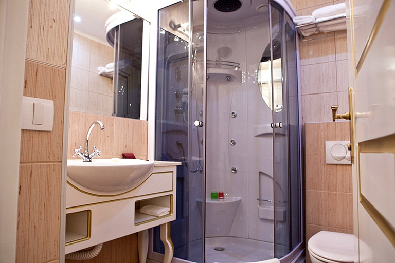Bathroom 4, Queens Astoria Design Hotel, Belgrade