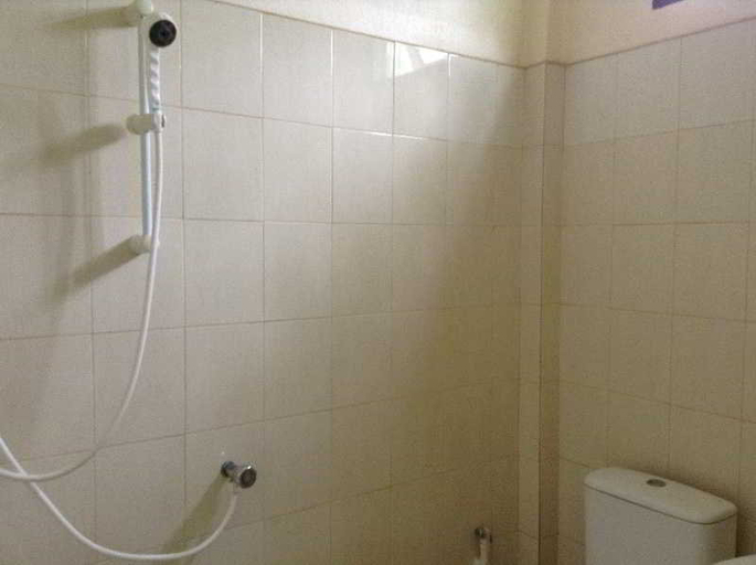 Bathroom 4, Orange Village, Mueang Krabi