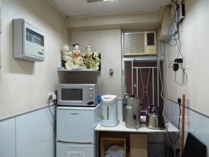 Others 2, Dragon Hostel, Kowloon