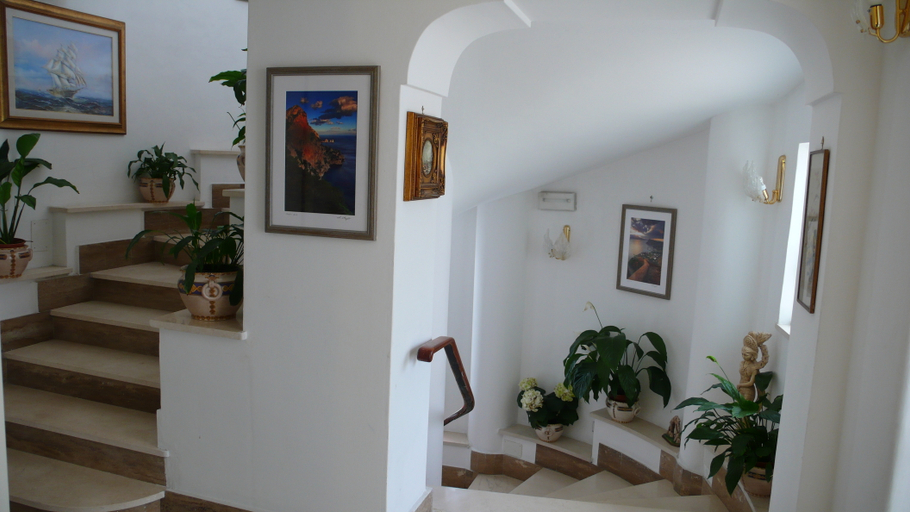Public Area 4, Bougainville Luxury Boutique Hotel, Napoli