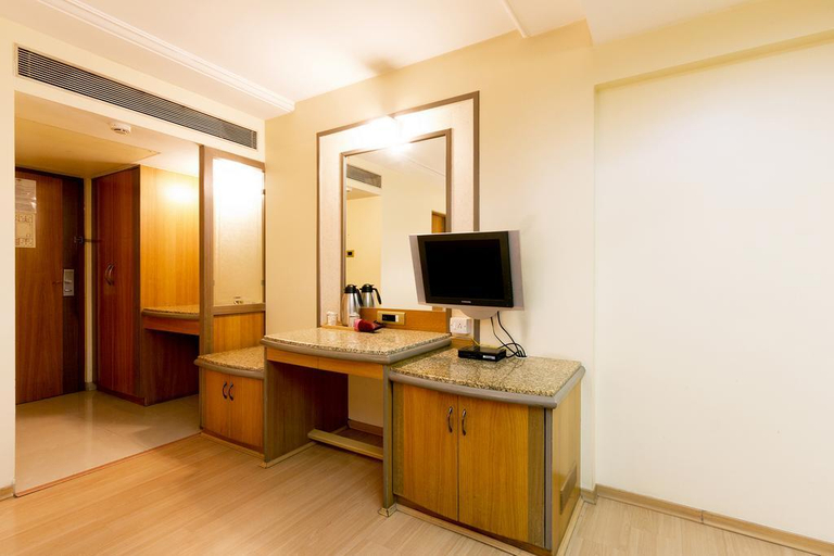 Exterior & Views 1, FabHotel Gandharva Shivajinagar, Pune