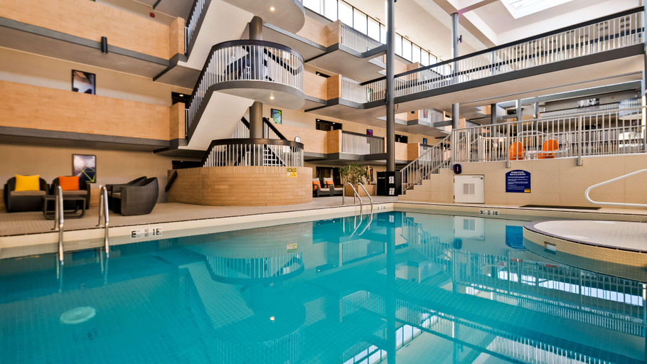 Sport & Beauty 5, Coast Calgary University Area Hotel by APA, Division No. 6