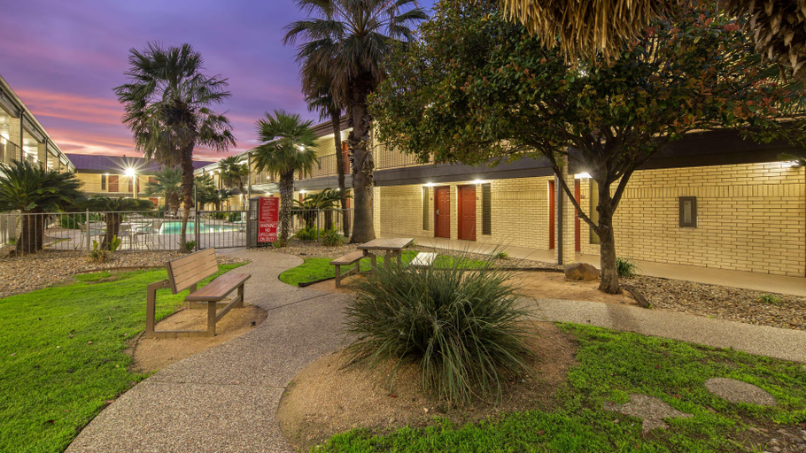 Exterior & Views 2, Best Western near Lackland AFB/SeaWorld, Bexar