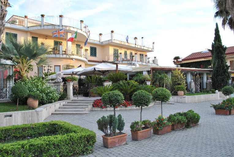 Exterior & Views 2, Hotel Leonessa, Napoli