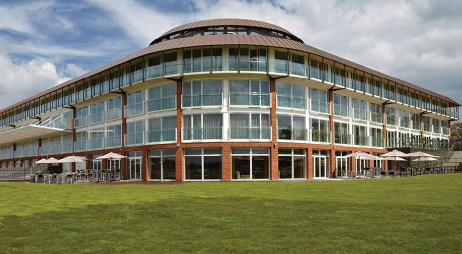 Exterior & Views 2, Lingfield Park Marriott Hotel & Country Club, Surrey