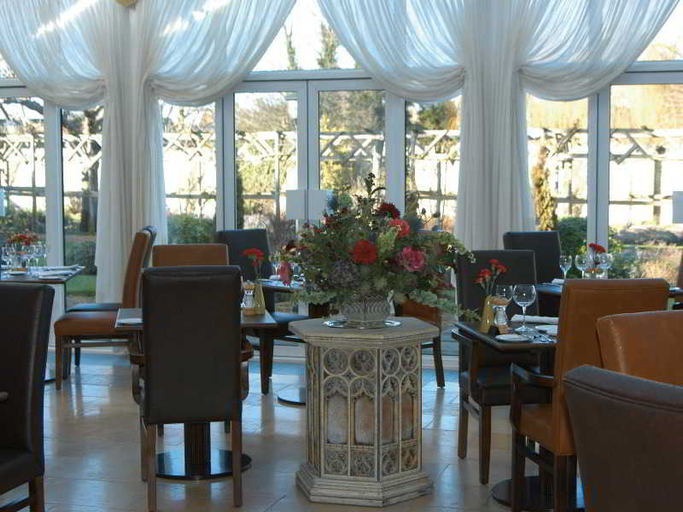 Public Area 3, The Haycock Manor Hotel, Peterborough