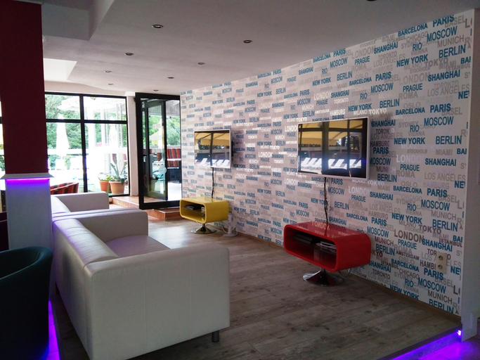 Public Area 2, Tintyava Park Hotel, Varna