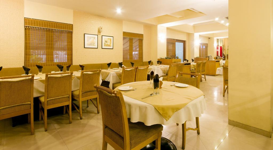 Food & Drinks 5, FabHotel Gandharva Shivajinagar, Pune