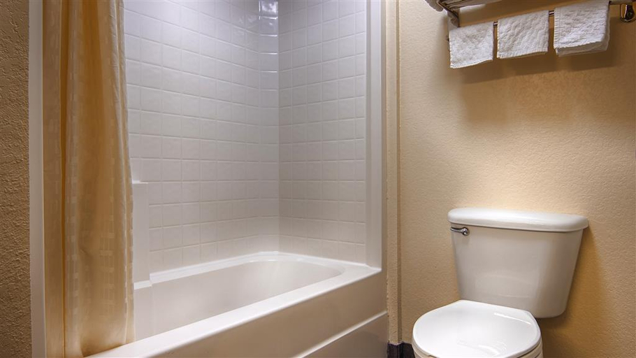 Bathroom 5, Americas Best Value Inn And Suites Clinton Jackson, Hinds