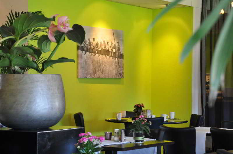 Public Area 3, Golden Tulip Oosterhout, Oosterhout