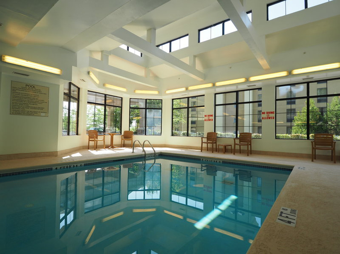 Sport & Beauty 5, Country Inn & Suites by Radisson Canton GA, Cherokee