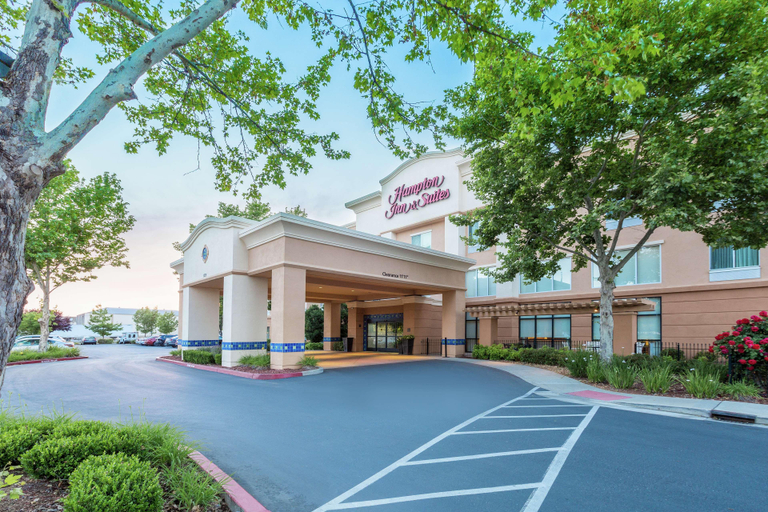 Exterior & Views 3, Hampton Inn & Suites Yuba City, Sutter