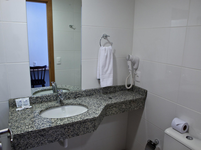 Bathroom 5, Al Mare Hotel, Florianopolis