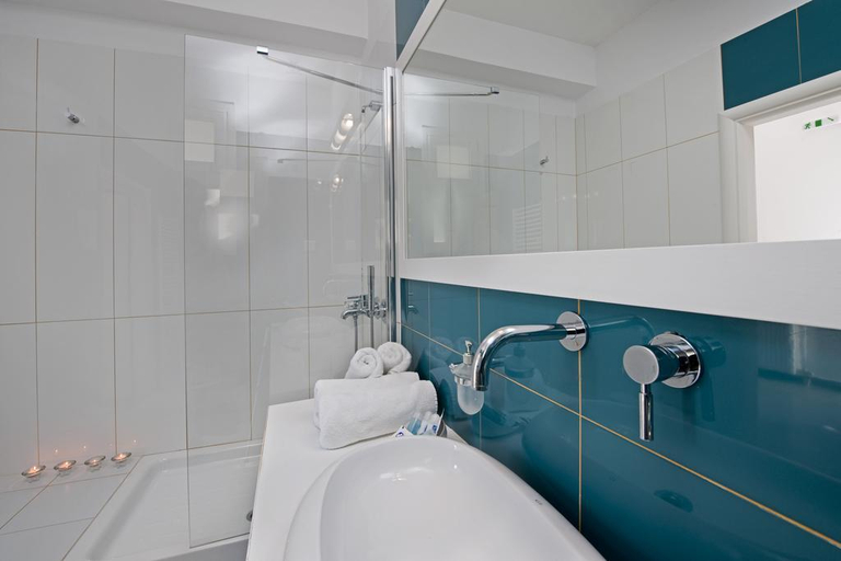 Bathroom 5, Nefeli hotel, Central Greece