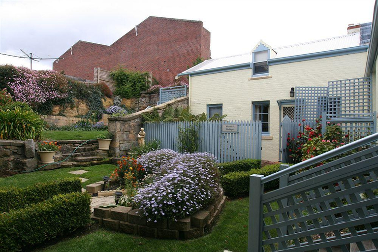 Exterior & Views 2, The Lodge on Elizabeth, Hobart