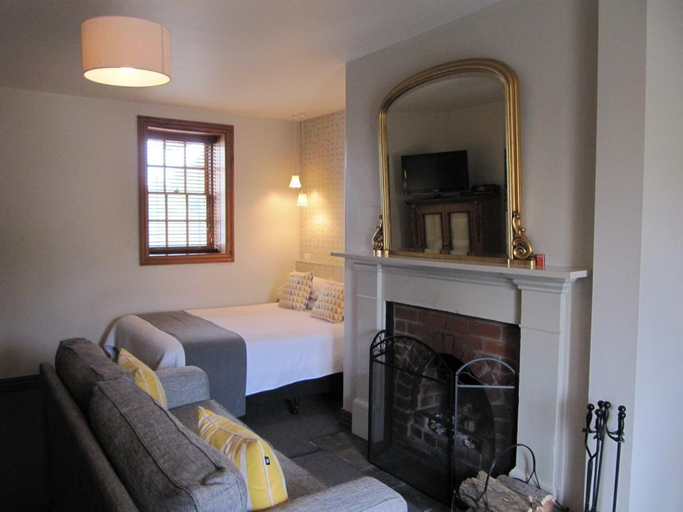 Others 5, Seacombe House Motor Inn, Moyne - South