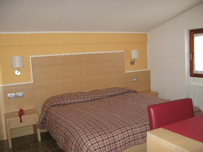 Bedroom 3, Alphotel Milano, Trento