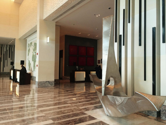 Public Area 4, Le Meridien Hotel Bahrain City Centre, Manama