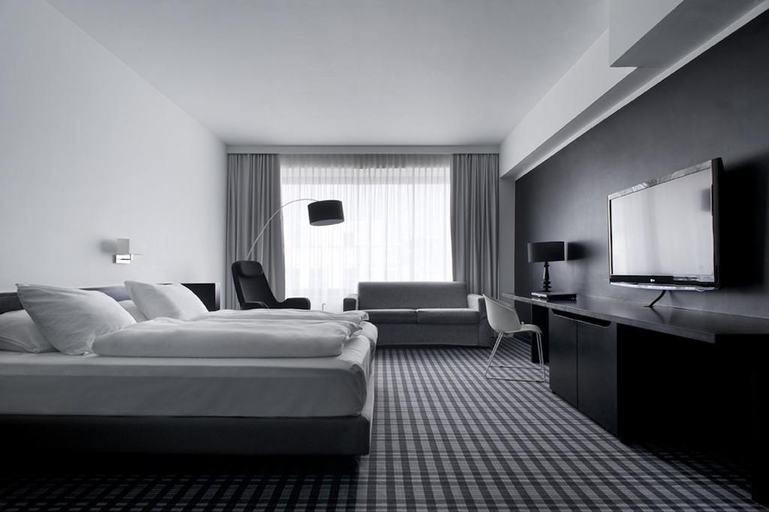 Bedroom 3, PREMIER SUITES PLUS Antwerp, Antwerpen