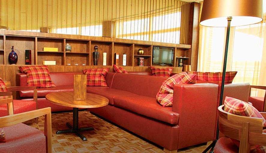 Public Area 4, Lingfield Park Marriott Hotel & Country Club, Surrey