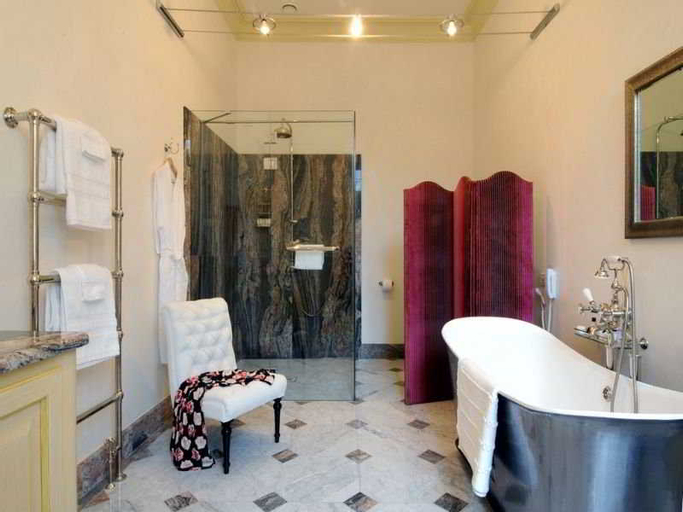 Bedroom 4, Albergo Villa Casanova, Lucca