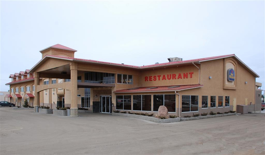 Exterior & Views 2, All Stay Suites, Division No. 13