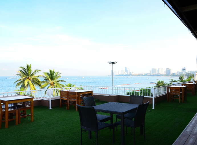 Food & Drinks, Bay Walk Residence Pattaya, Pattaya