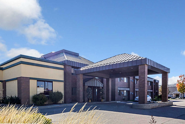 Exterior & Views 2, Quality Inn Thief River Falls, Pennington