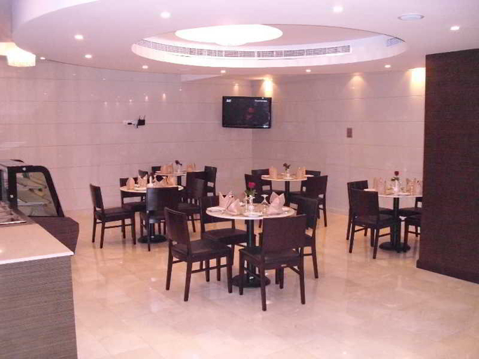 Food & Drinks 4, Click Square Hotel, Dubai