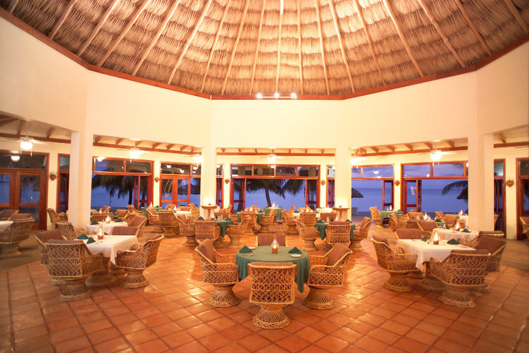 Public Area 4, Jaguar Reef Lodge