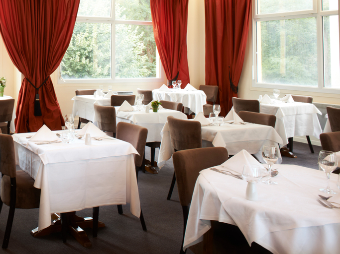 Food & Drinks 5, Savoy Hotel, Savoie