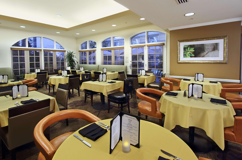 Food & Drinks 5, Hilton Garden Inn Calabasas, Los Angeles