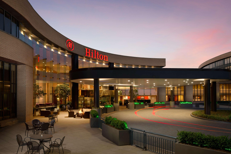Exterior & Views 2, DoubleTree by Hilton Washington Dulles Airport, Fairfax
