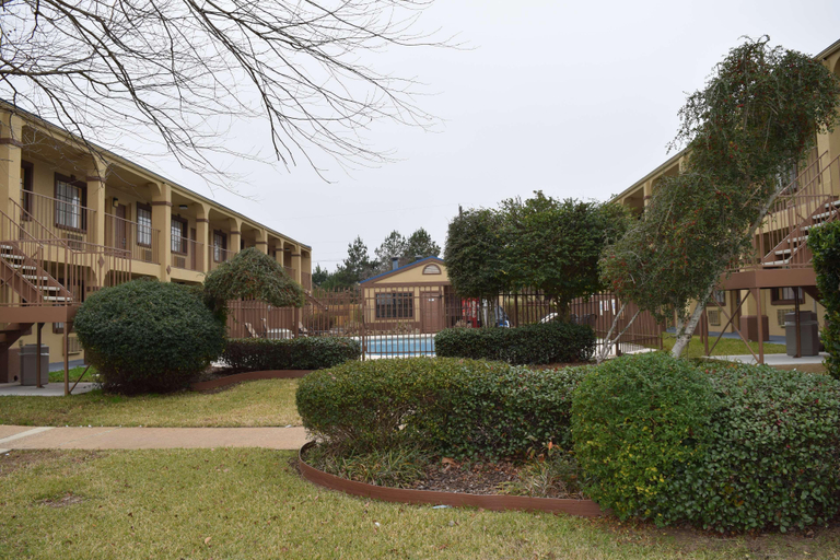 Exterior & Views 2, Best Western Northpark Inn, Nacogdoches