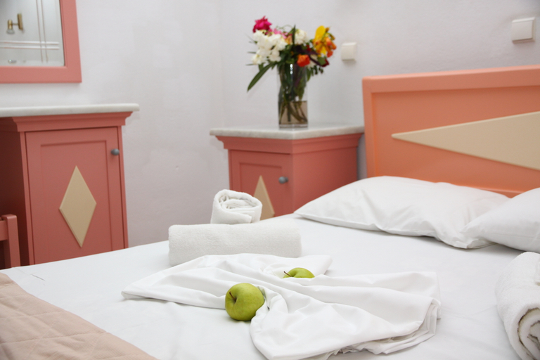Bedroom, Montreal Hotel, Crete