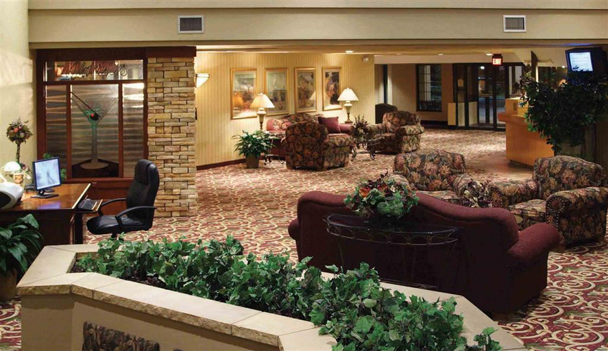 Public Area 2, AmericInn by Wyndham Watertown, Codington