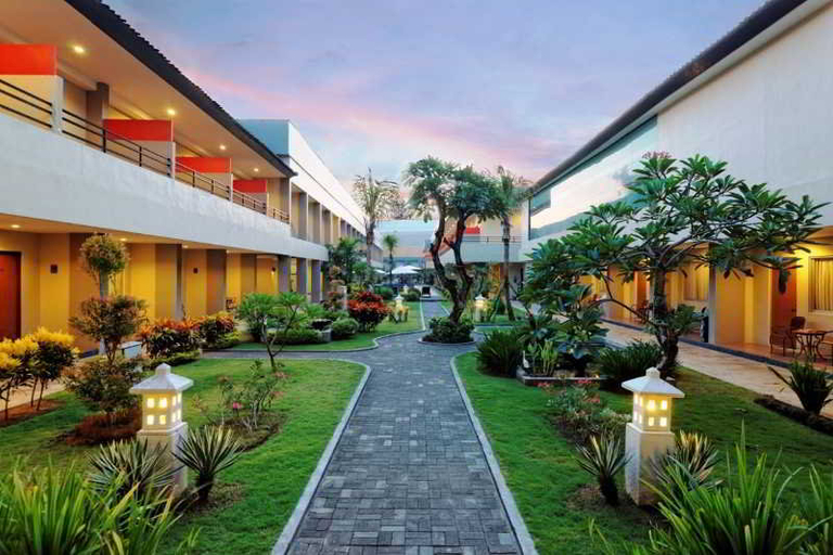 Exterior & Views, Kuta Station Hotel and Spa, Badung