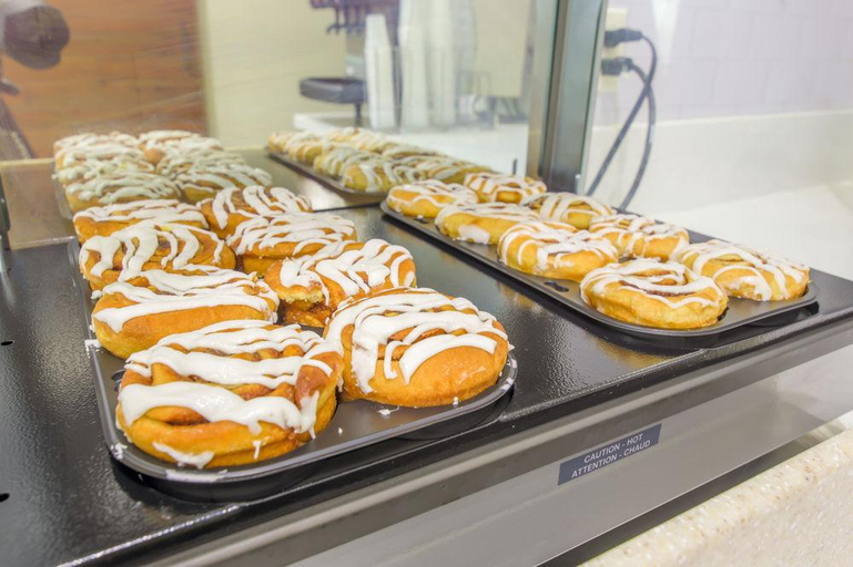 Food & Drinks, Texas Inn & Suites Raymondville, Willacy