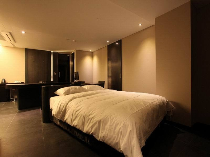 Bedroom 3, Adlige Hotel, Gangnam