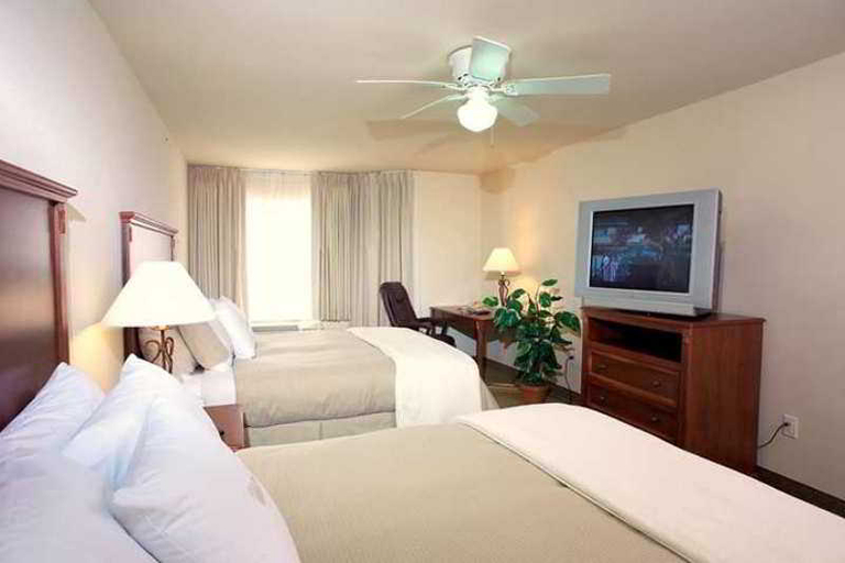 Bedroom 3, Homewood Suites by Hilton Fargo, Cass