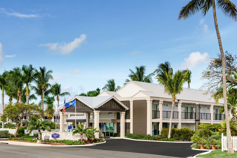 Exterior & Views 2, Hampton Inn Key West FL, Monroe