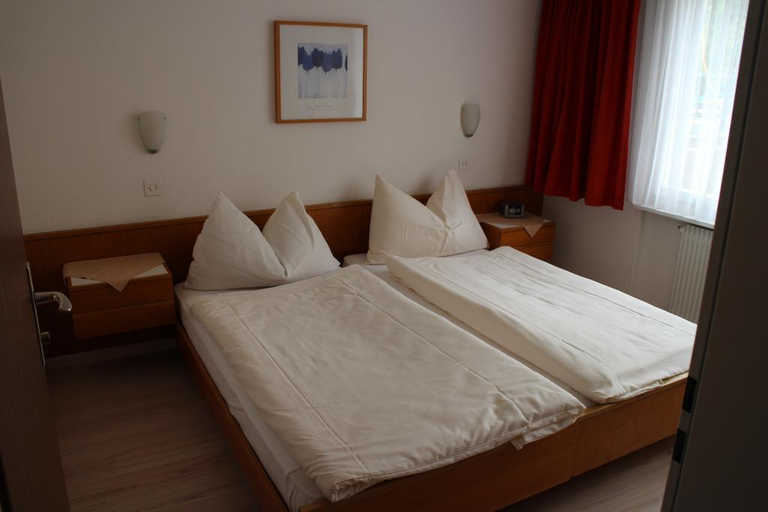 Bedroom 3, Rebstock, Oberhasli