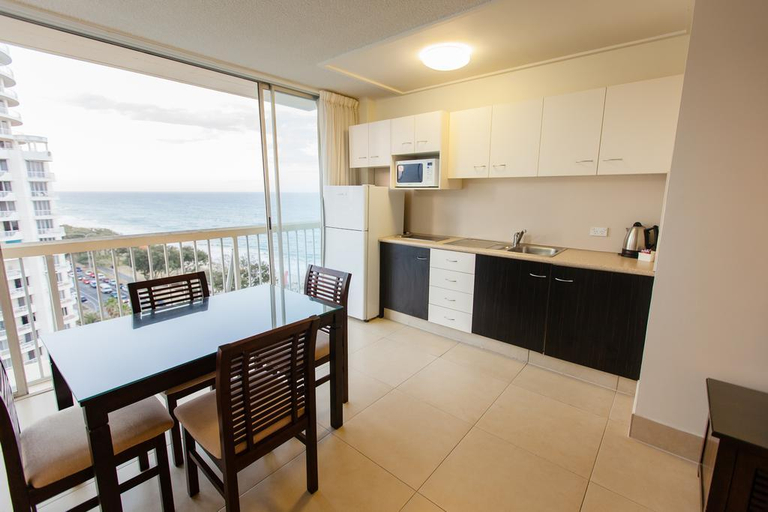 Exterior & Views 2, Chateau Beachside Resort, Gold Coast